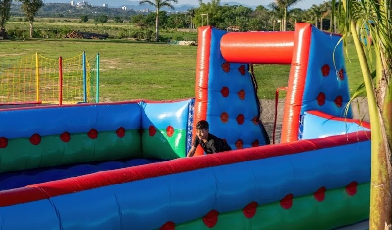L&R DIVERSÕES Locação de Brinquedos para festa e eventos.