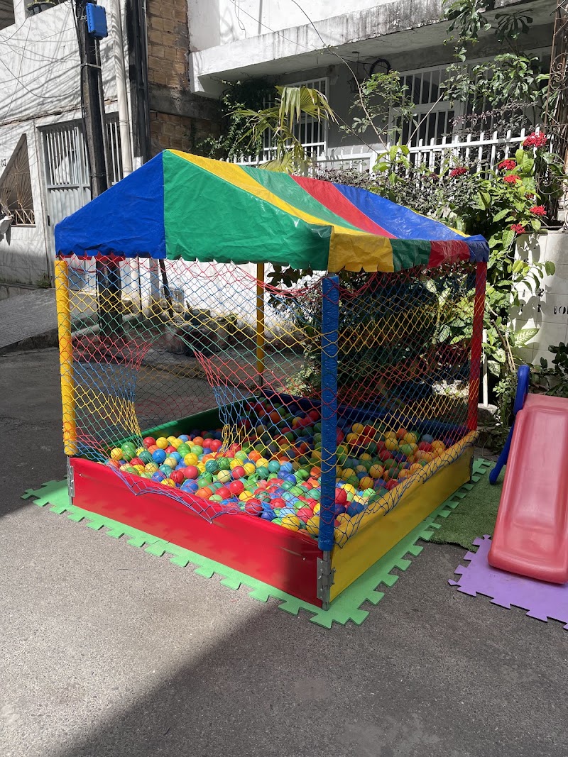 JLS KIDS ALUGUEL DE BRINQUEDOS E PEGUE E MONTES