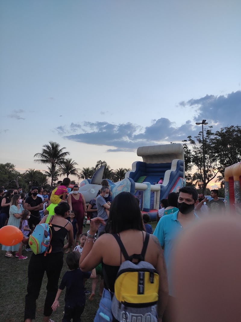 ViraMundo Kids - Aluguel de Brinquedos Infláveis em Brasília