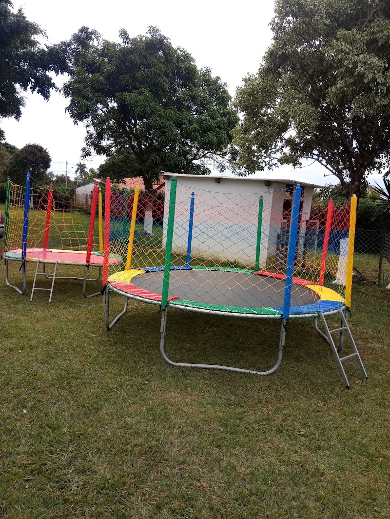 Alegrando a Festa (aluguel de pula pula, casinha de bolinhas e escorregador)