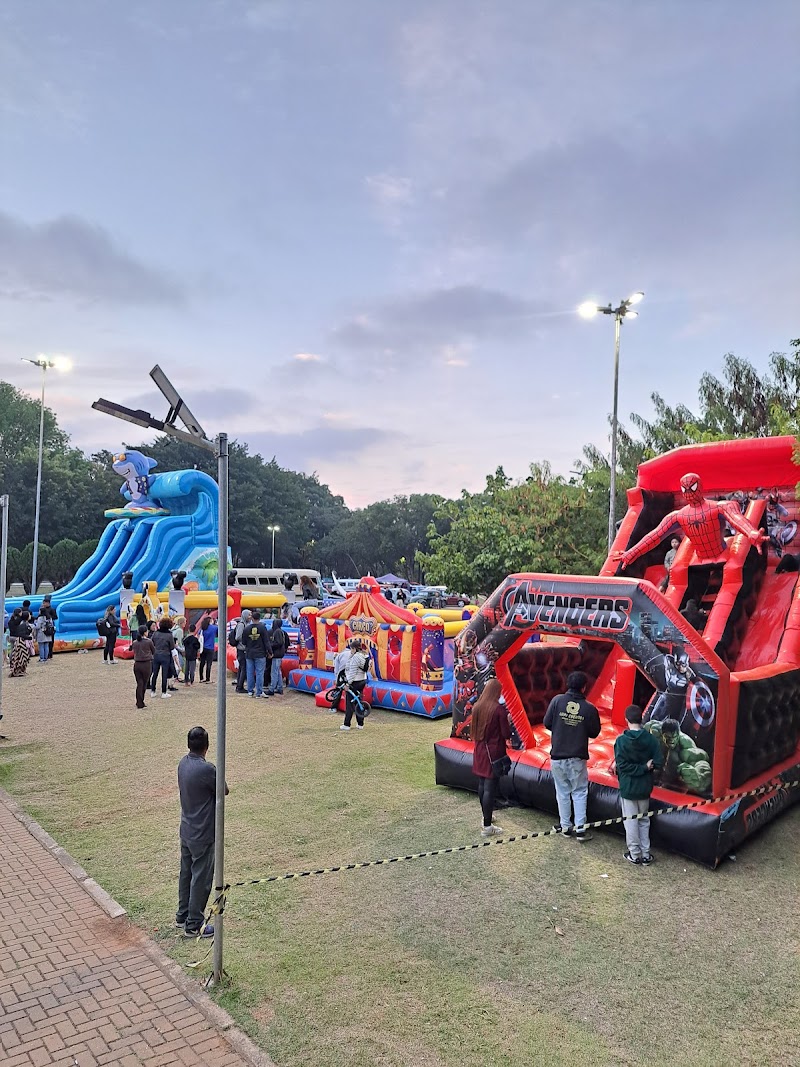 Lupi Eventos Aluguel de Brinquedos Infláveis | Touro Mecânico | Futebol de Sabão | Touro Mecânico |