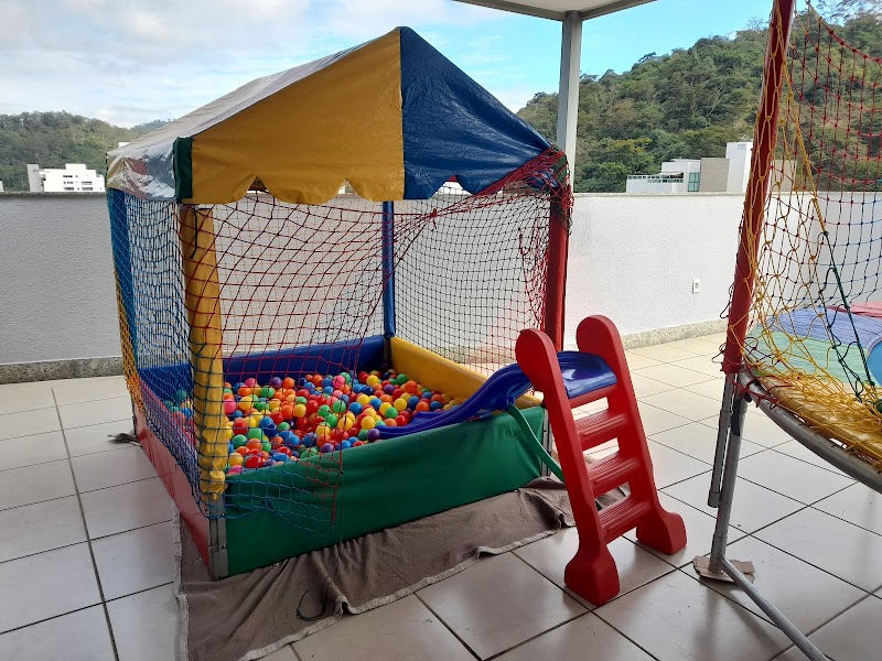 Rasec Locações. Mesas , cadeiras, forros, freezer e brinquedos.