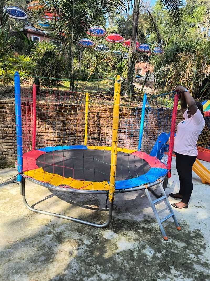 Fada madrinha Locação de Brinquedos Piscina de Bolinhas , Pula Pula.