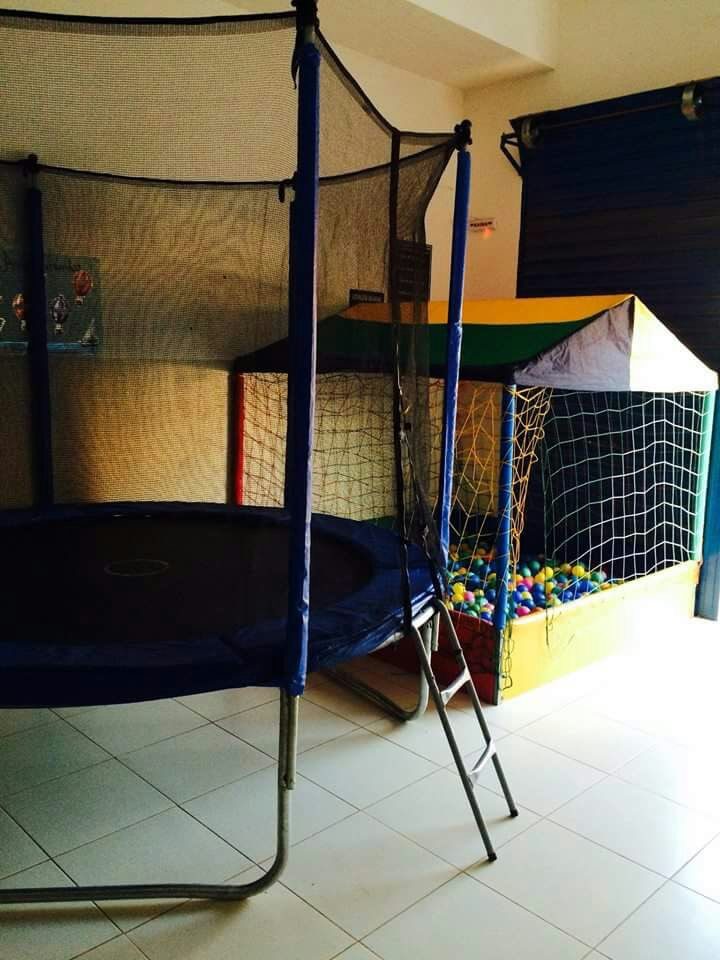 A Festa - aluguéis de mesas e brinquedos