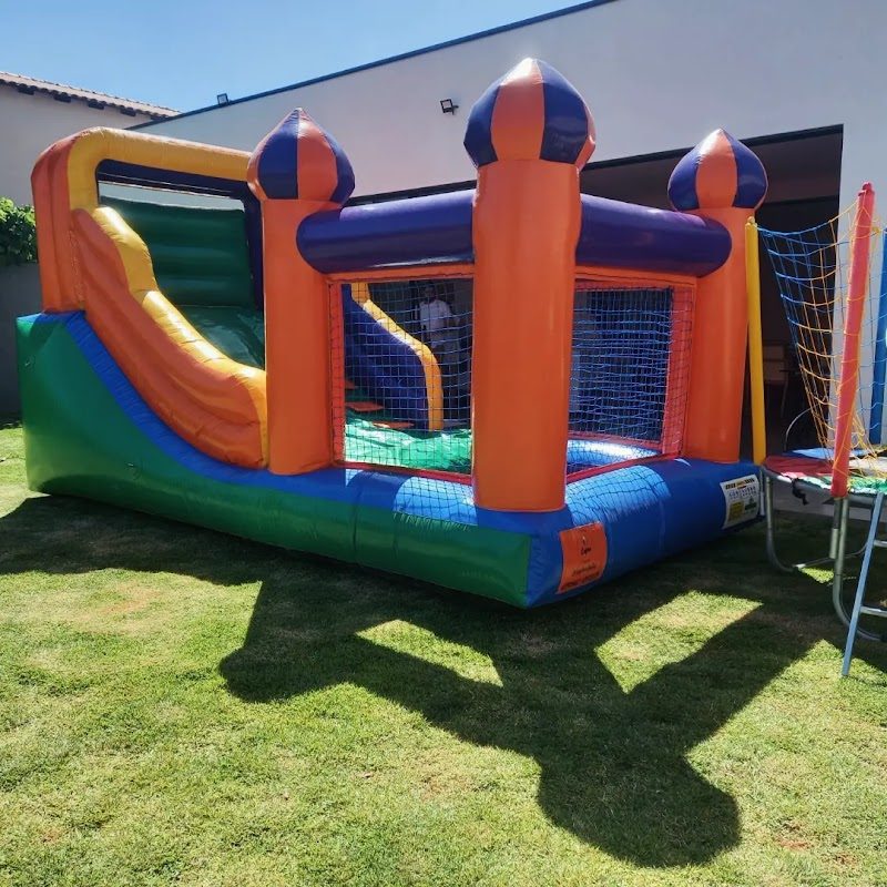 Laylon Festas e Eventos| Brinquedos Infláveis | Buffet de festa| Aluguel de mesas e cadeiras