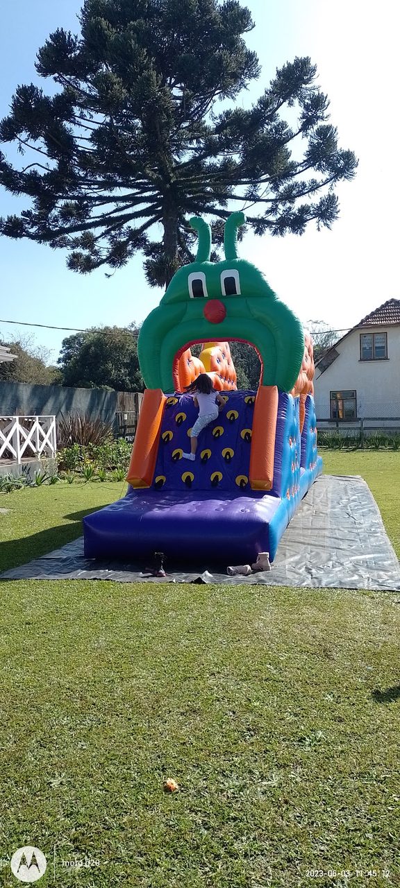 Adifestas e brincadeira Locação de brinquedos