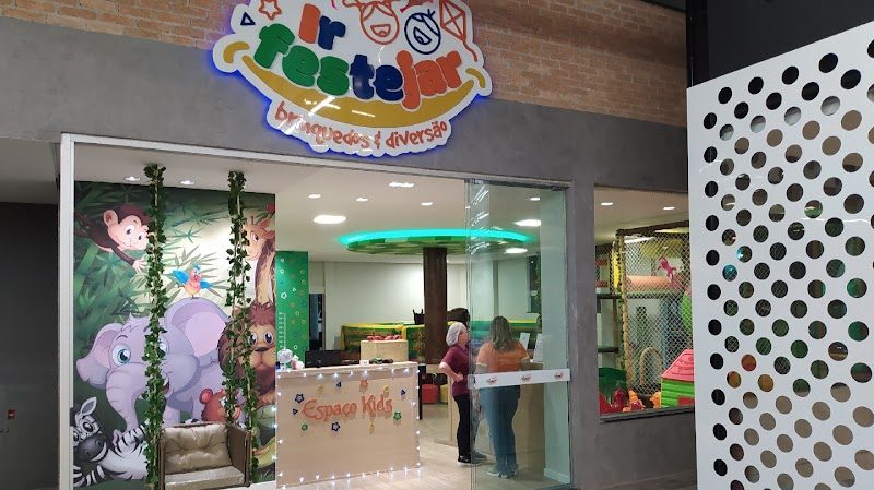 Ir Festejar Brinquedos e Diversão