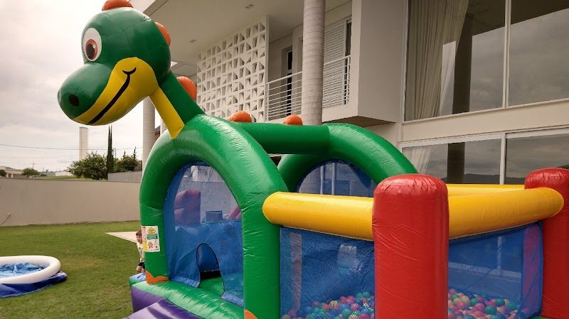 Pega Pega Locação de Brinquedos Infláveis