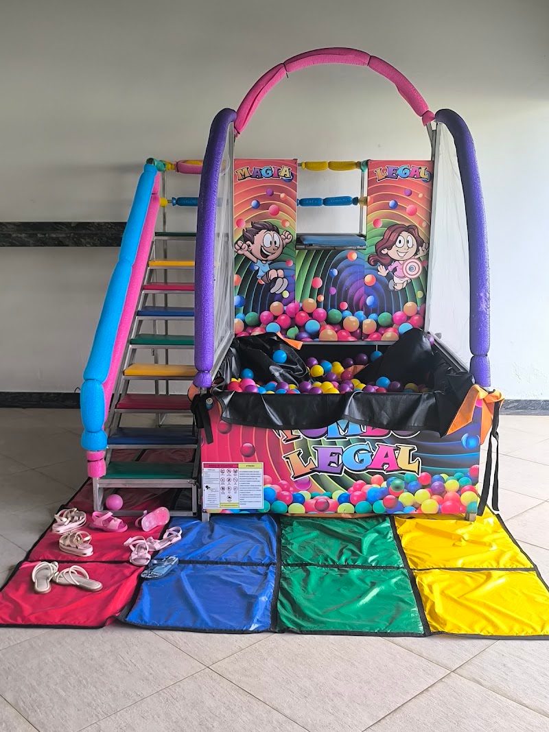 Tia Gleissy locação de brinquedos