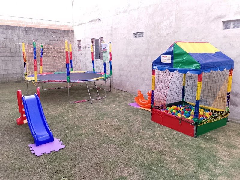 Criança Feliz Aluguel de Brinquedos
