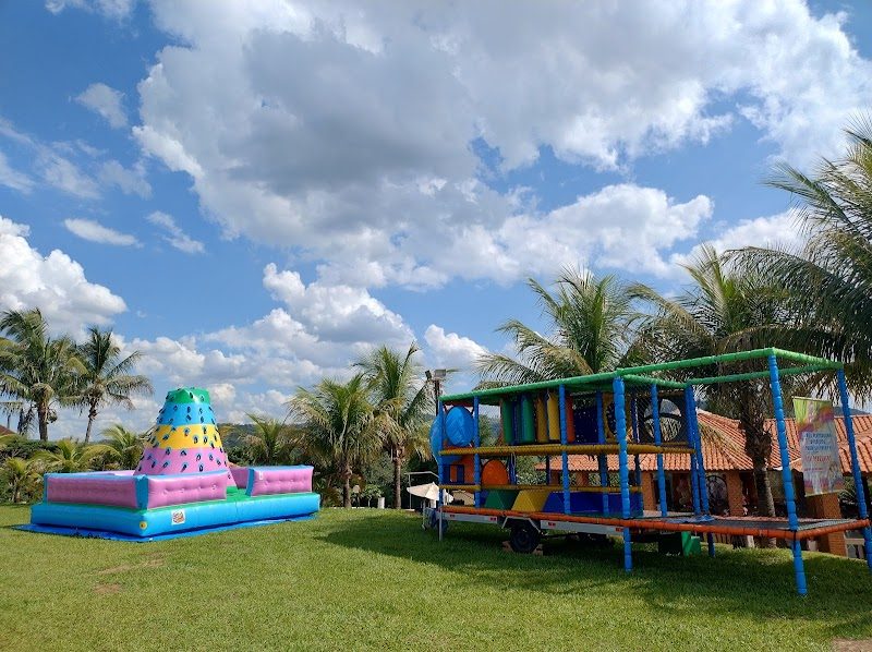 Diverkids - Aluguel de Brinquedos Infláveis para festas infantis em São José do Rio Pardo e região.