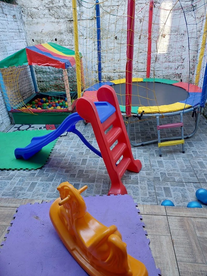 Jardim Encantado Aluguel de brinquedos e decoração