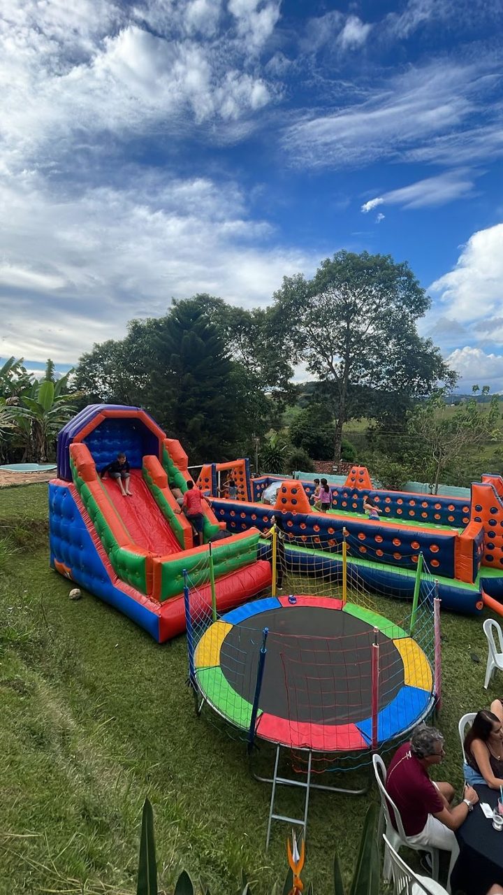 Locação de diversão - aluguel e locação de brinquedos para festa.