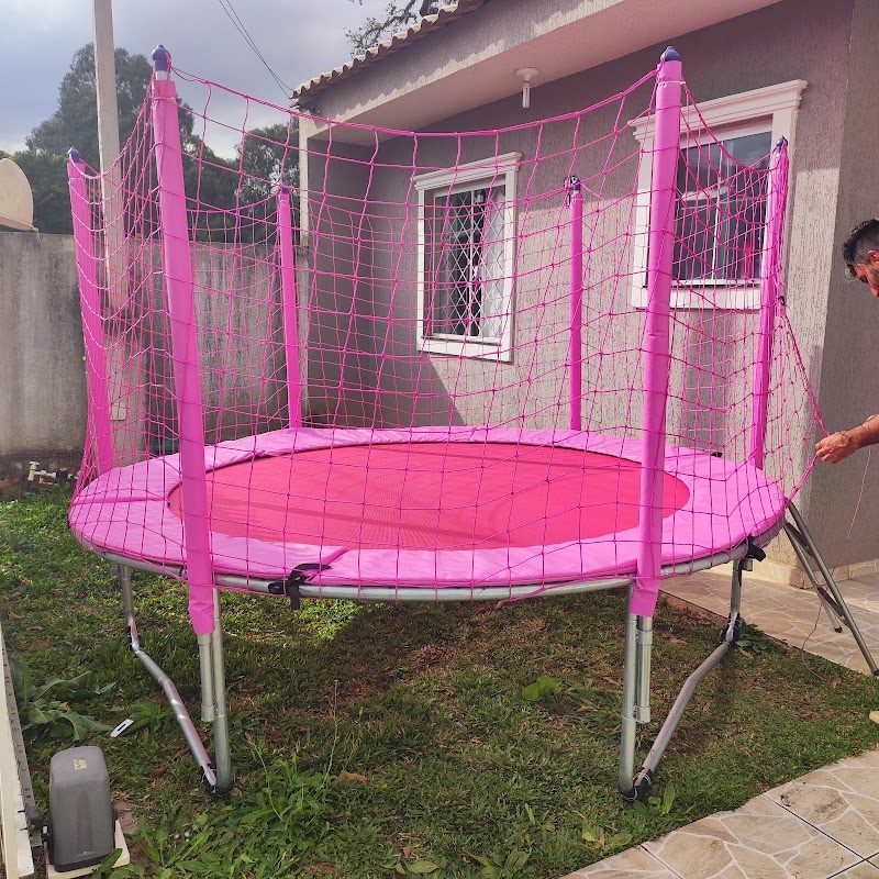 YUPI LOCAÇÕES Cama Elástica, Piscina de Bolinhas, Mesas Cadeiras, Fazenda Rio Grande, PR.